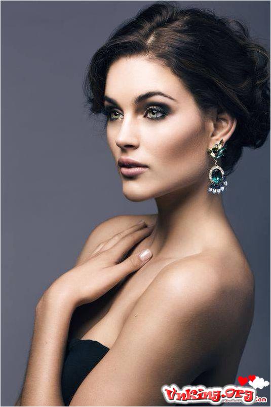 Cận cảnh nhan sắc tuyệt mỹ của Rolene Strauss - Tân Hoa hậu Thế Giới 2014