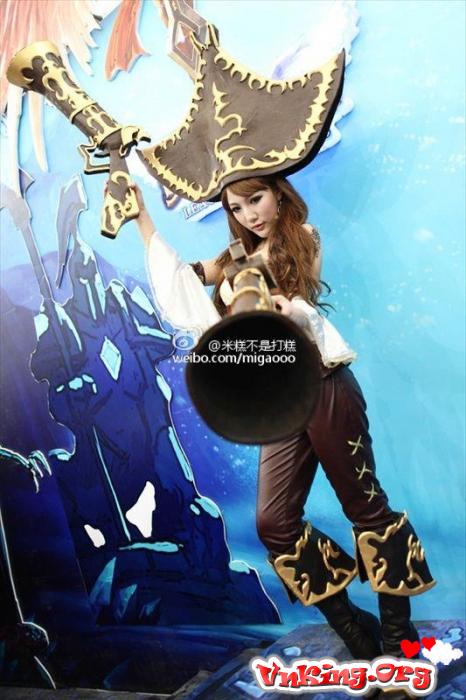 Đứng hình trước bộ Cosplay Miss Fortune trong LMHT