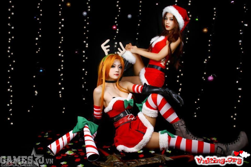 Kiều nữ Spiral Cats hóa thân thành Katarina mừng Giáng Sinh