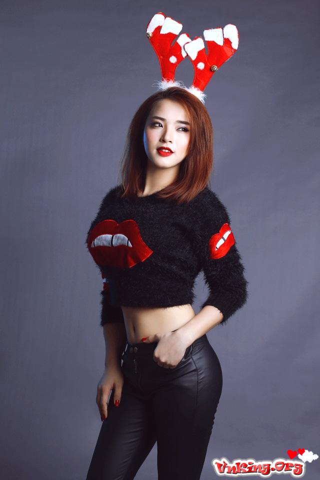 Hải Băng đón giáng sinh với nội y “nóng bỏng” 